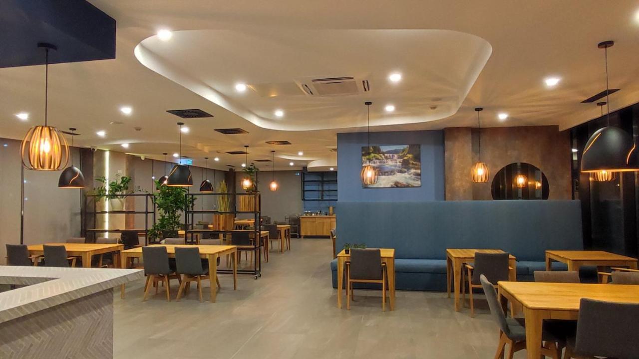 Hotel Gold Jet Bihac Luaran gambar