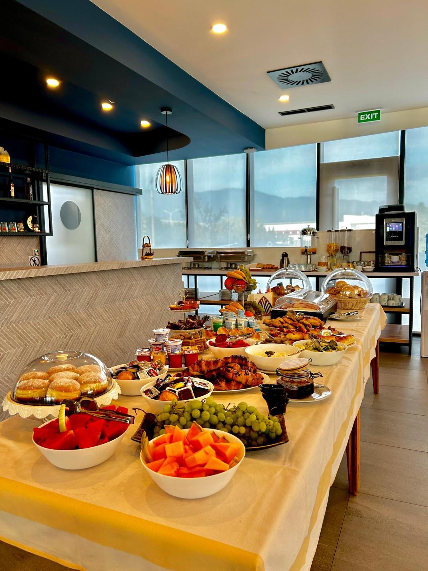 Hotel Gold Jet Bihac Luaran gambar