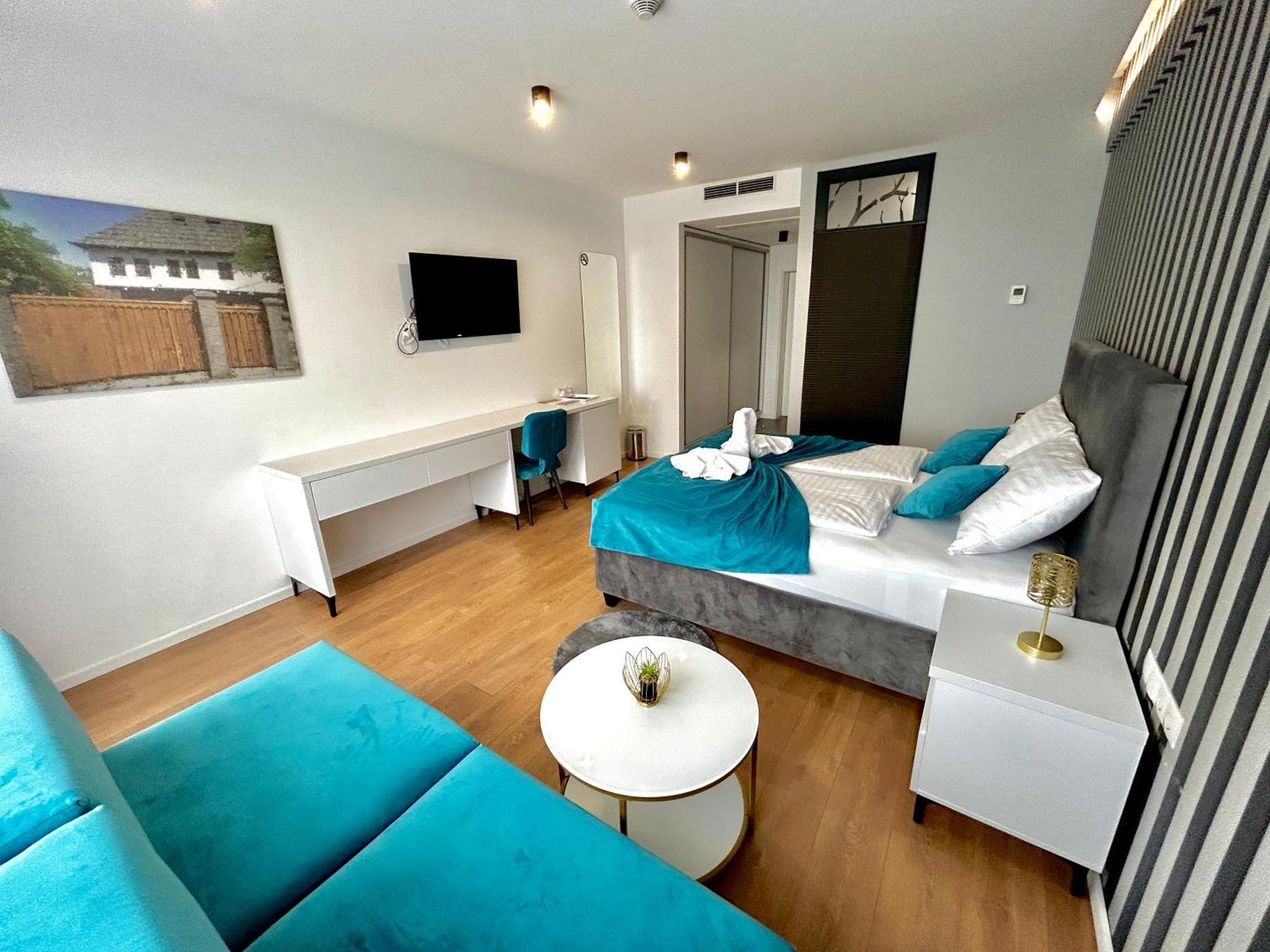 Hotel Gold Jet Bihac Luaran gambar